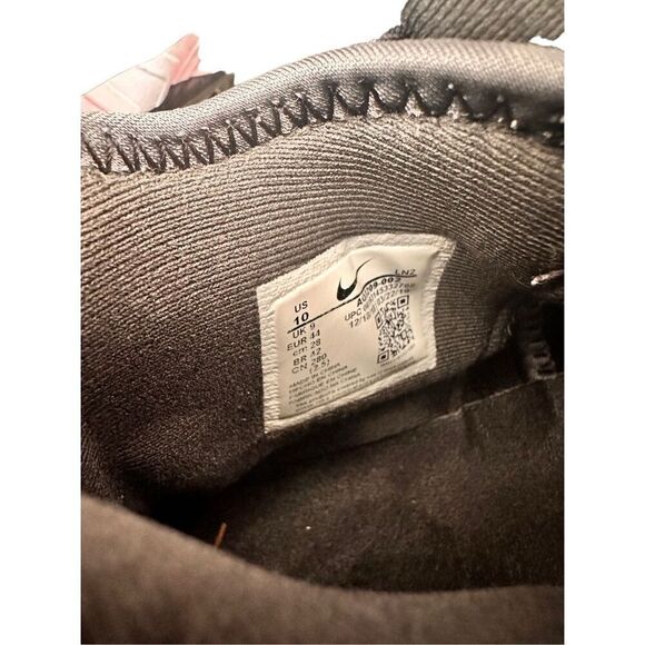 Nike Alpha Cleats Black and White - Picture 13 of 15